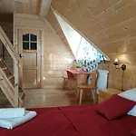 Bukowianska Ostoja Jacuzzi Sauna I Balia W Ofercie *